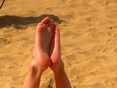 Public Beach Pussy And Feet Closeups