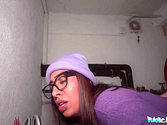 Demonstrating How Far She Can Deepthroat A Big Fat Cock With Ale Danger