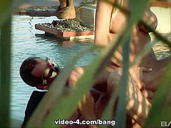 Rich and bored kendall brooks dials up a big dicked stud to make her cum - BANG