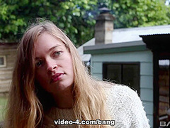 Laney day plays with her hairy pussy in a beautiful solo scene - BANG