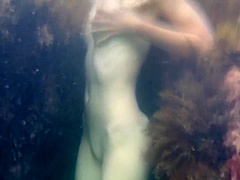 The Sea Nymph From Your Dreams Masturbate Her Pussy Underwater