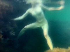 The Sea Nymph From Your Dreams Masturbate Her Pussy Underwater