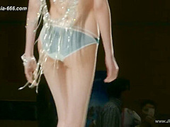 Chinese model in sexy lingerie show.19