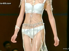Chinese model in sexy lingerie show.19