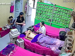 Hackers use the camera to remote monitoring of a lover's home life.595