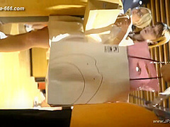 peeping chinese amateur upskirt.153