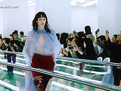 Braless Trends in Women's Fashion Style Compilation for Adventurous Dressers.4