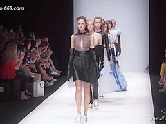 Braless Trends in Women's Fashion Style Compilation for Adventurous Dressers.4