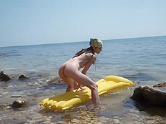 Smoking Hot Coed Orgasms Outdoors