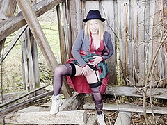 Mia Adler - Bauernhur - Vo Jungbauer Erst Bespannt Dann