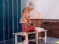 Lu Elissa in Workout Wank - DownblouseJerk