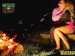 Fetish Skank Piss Outdoor