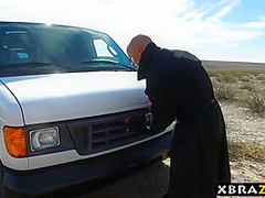 Nikki Benz In Car Mechanic Anal Sex In The Deser