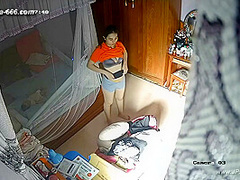 Hackers use the camera to remote monitoring of a lover's home life.598