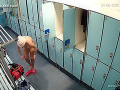 blonde changeroom.31