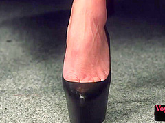 Voyeur busty MILF in high heels leads wanker to cum