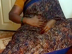 Real Indian Big Boobs Aunty