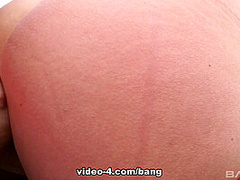 Katerina pulls her pants down so he can get at her wet pussy for a quickie - BANG