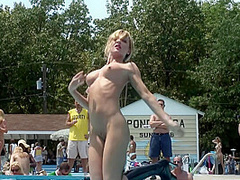 Nudes a Poppin Show Video