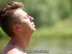 Cayla Lyons Fucks Her Boyfriend Out In The Open Under The Blazing Sun - Bang