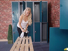 Lizzie in Gym Slut - DownblouseJerk