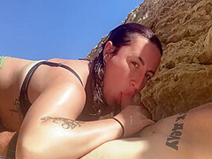 Public Blowjob On The Beach - Cum In Mouth 7 Min