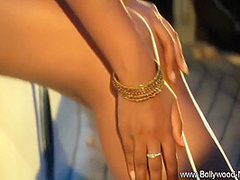 Perfect Indian Babe Seduction 15 Min