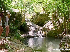 Elise Moon And Una Fairy - Lesbians Eating Pussy By A Waterfall For 10 Min