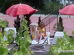 Mature Blonde Secretly Filmed In The Garden
