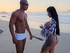 Pampam Pamela Makeup Fucked On Nudist Beach