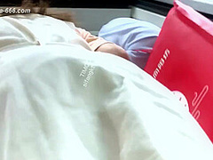 peeping chinese amateur upskirt.165