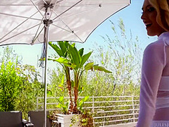 Cadence Lux In On The Hunt For Big Cock