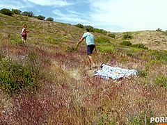 Busty American babe Natasha Nice takes cock in her mouth and deep cleavage GP1241 - PornWorld