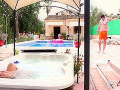 Sam Fucks In The Hot Tub With Jojo