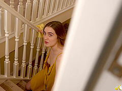 Perky Playmate - DownblouseJerk