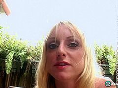 Busty Swinger