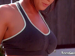 Naturally Busty And Rahyndee James - Twerking On The D