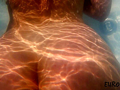 Eveniya Playing Underwater With Miss Pussycat