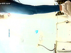 chinese girls go to toilet.313