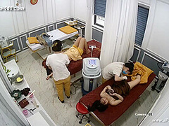 Hackers use the camera to remote monitoring of a lover's home life.604