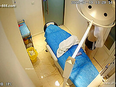 Hackers use the camera to remote monitoring of a lover's home life.604