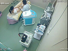 Hackers use the camera to remote monitoring of a lover's home life.604