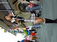 peeping chinese amateur upskirt.171
