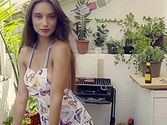 Penelope Y Sophia In Brunette Does A Naked Barbecue