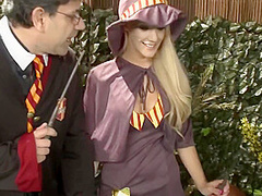 Harry Potter And Sensual Jane - Is Enjoying Some Naughty Group Action With Horny And Her Friends
