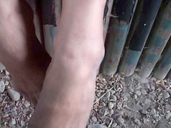 Amateur MILFs and their dirty feets by Foot Girls