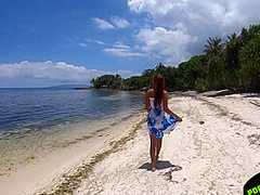 Public Beach Swallowing Cum Quickie Blowjob With Pretty Face