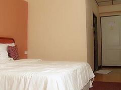 The Two Beautiful Asian Babes Have A Threesome With The Tourist Who Loves Sensual Handjobs