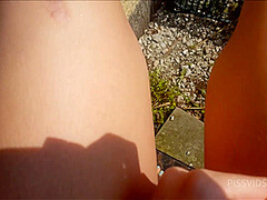 HOT PEE SCENES / LITTLE PUCK AMATEUR - PissVids
