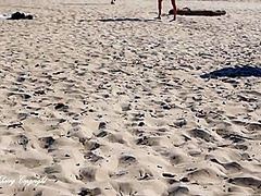 Cap D'agde In I Masturbate On The Beach Of And I Suck All The